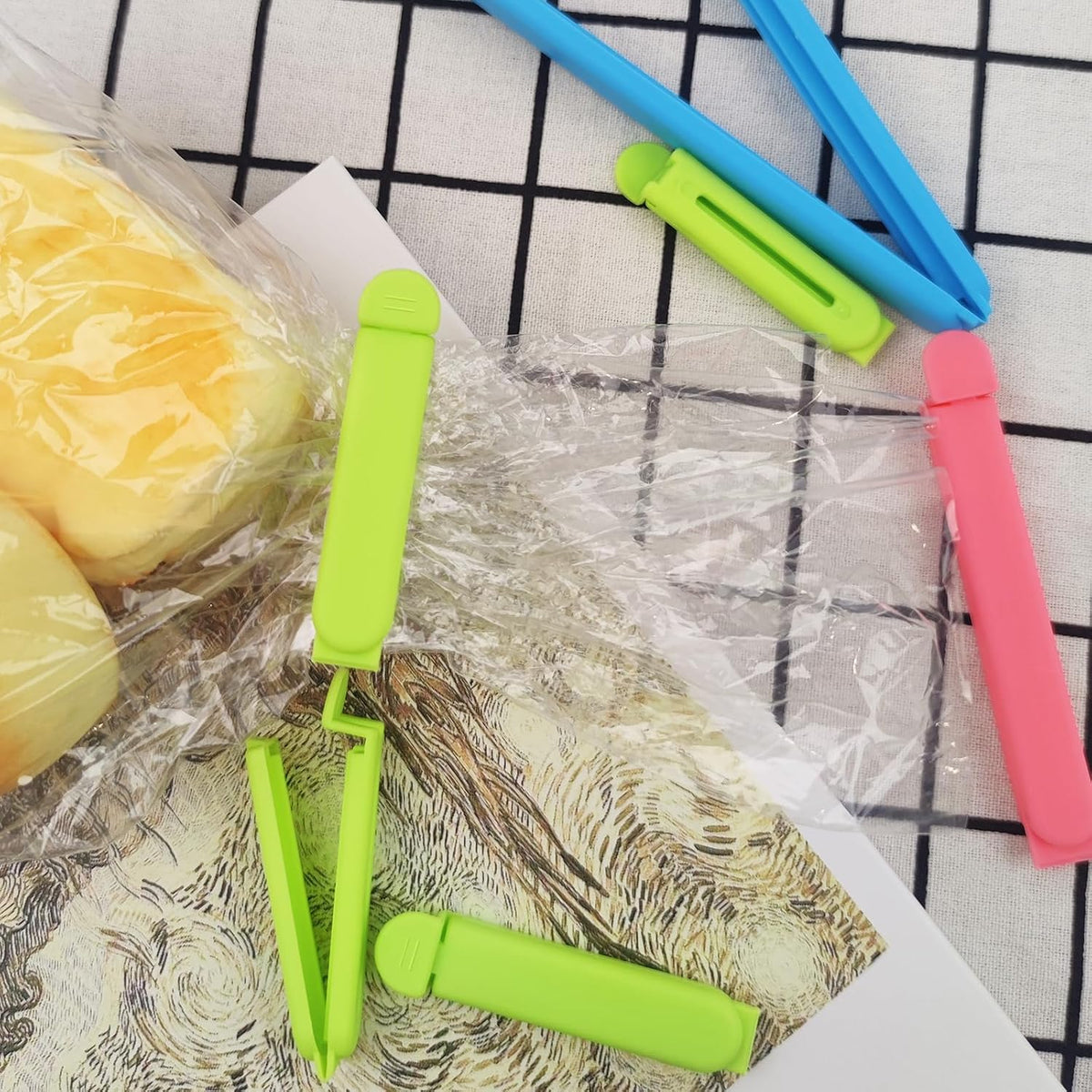 12 Pack Colored Bag Clips, Bag Closures, Chip Clips, Piping Bag Clips for Kitchen Food Bag Sealing, 3 Size
